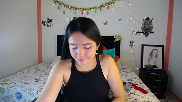 Snapshot of naughty_girl_4u chatting on February 2025 08:47:01 PM naughty girl 4u online show from February 2025 08:47:01 PM