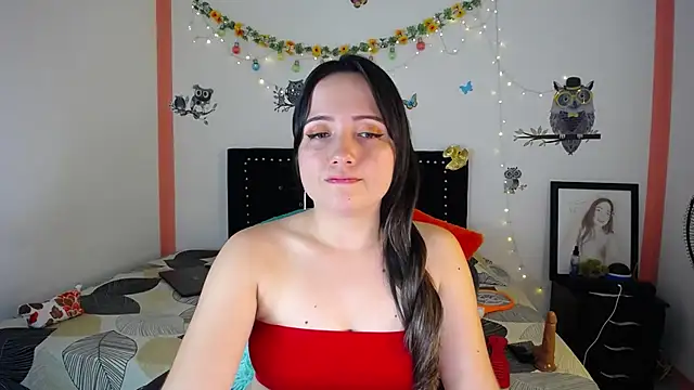 Snapshot of naughty_girl_4u chatting on March 2025 05:58:02 PM naughty girl 4u online show from March 2025 05:58:02 PM