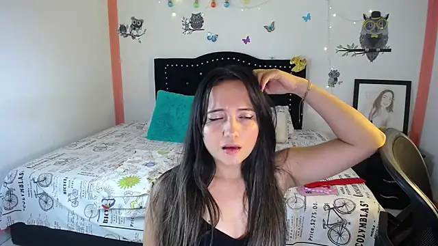 Snapshot of naughty_girl_4u chatting on March 2025 07:20:02 PM naughty girl 4u online show from March 2025 07:20:02 PM