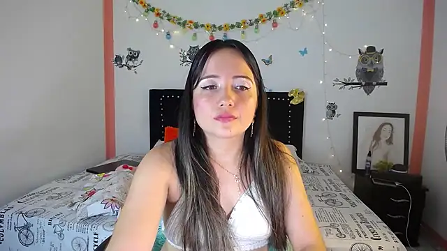 Snapshot of naughty_girl_4u chatting on March 2025 04:11:01 PM naughty girl 4u online show from March 2025 04:11:01 PM