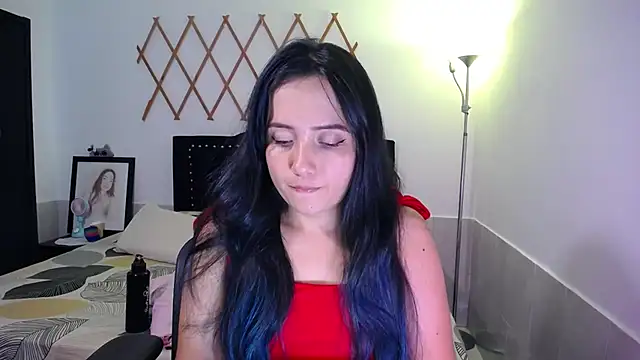 Snapshot of naughty_girl_4u chatting on September 2025 10:55:02 PM naughty girl 4u online show from September 2025 10:55:02 PM