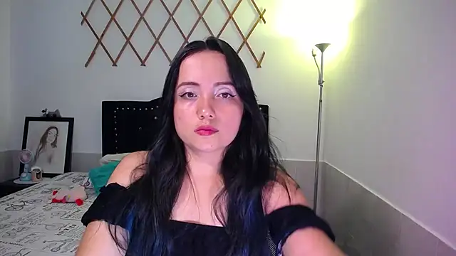 Snapshot of naughty_girl_4u chatting on September 2025 08:36:01 PM naughty girl 4u online show from September 2025 08:36:01 PM