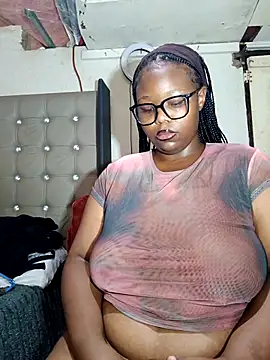 Aaaliyah445 online show from March 2026 06:41:02 AM