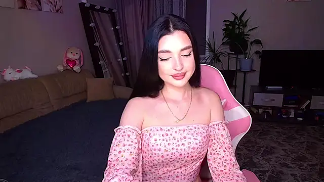   Malika   online show from October 2025 02:39:02 PM