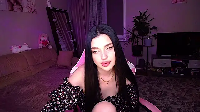   Malika   online show from November 2025 03:21:01 PM