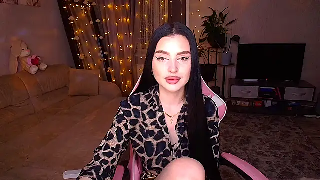   Malika   online show from December 2025 03:21:02 PM