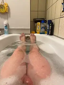 David19932908 online show from December 2024 06:27:02 PM