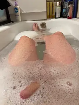 David19932908 online show from November 2025 06:08:01 PM