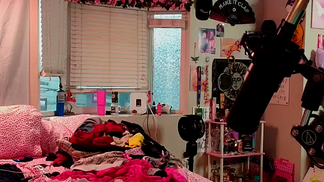 MissRomero online show from September 2025 01:30:01 AM