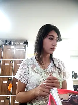 Snapshot of Scarlet_wd18 chatting on March 2025 08:38:02 PM Scarlet wd18 online show from March 2025 08:38:02 PM