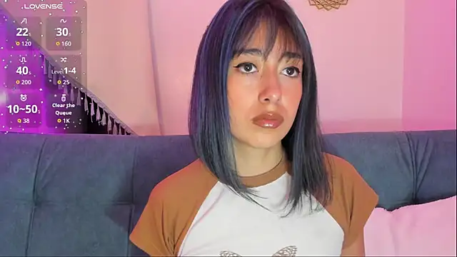 Snapshot of Scarlet_wd18 chatting on November 2025 08:52:01 PM Scarlet wd18 online show from November 2025 08:52:01 PM