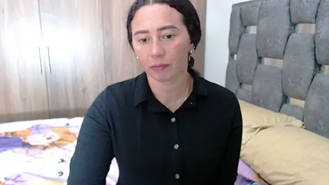 sara hott 1 online show from February 2025 08:46:01 PM