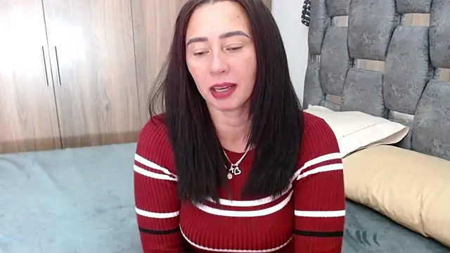 sara hott 1 online show from March 2025 12:41:01 PM