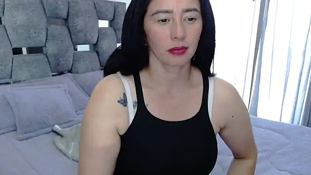 sara hott 1 online show from September 2025 07:47:02 PM