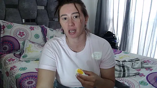 sara hott 1 online show from April 2026 03:23:01 PM