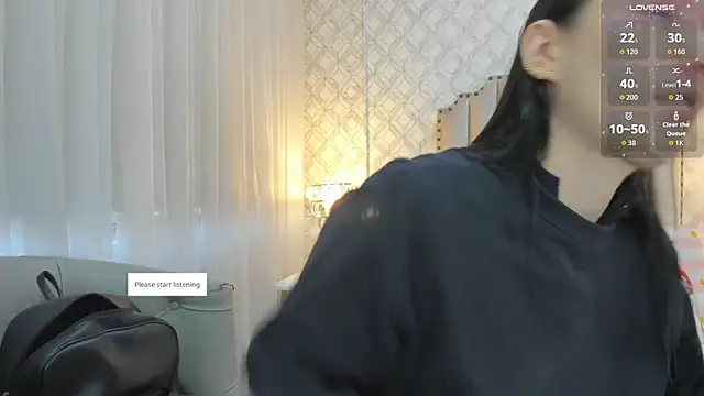 Pia Johnson  online show from April 2026 11:25:02 AM