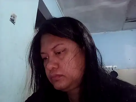 Snapshot of Honeybun25 chatting on February 2026 01:53:02 PM Honeybun25 online show from February 2026 01:53:02 PM