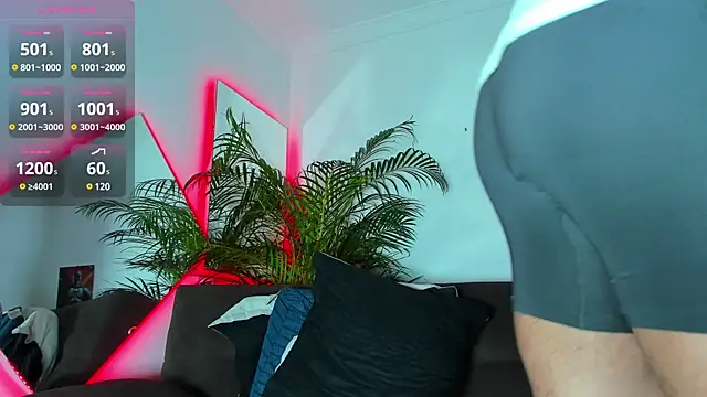 DantePierroo online show from December 2024 01:55:02 PM