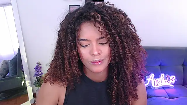 Amelia bss online show from February 2025 05:15:01 PM