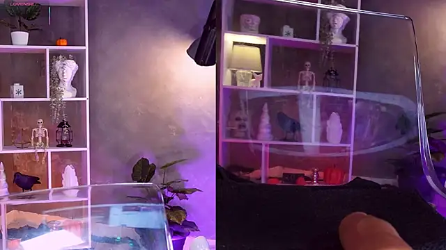 RedJasmine  online show from October 2025 06:52:01 PM