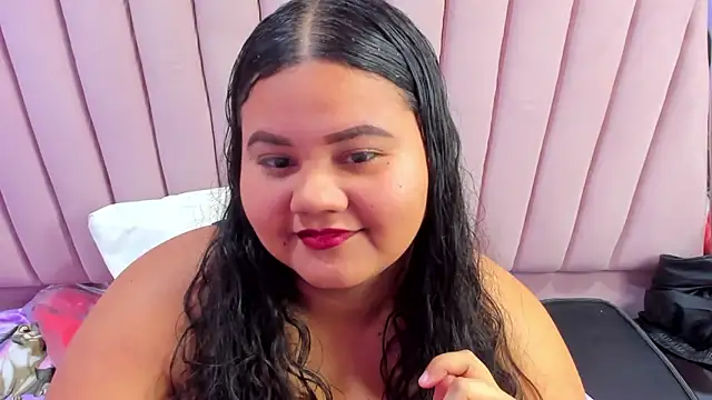 ValenTitis online show from February 2025 11:08:02 PM