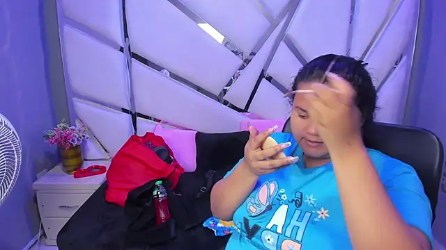 ValenTitis online show from October 2025 08:15:01 PM