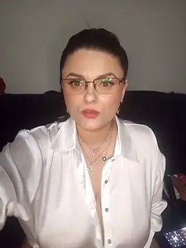 sweetychloelle online show from March 2025 05:04:01 PM