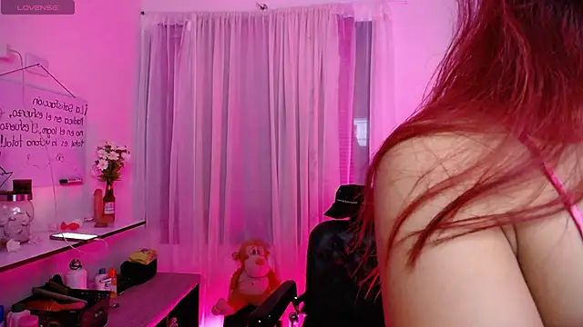 Snapshot of Misslana_wn1 chatting on December 2024 02:01:01 AM Misslana wn1 online show from December 2024 02:01:01 AM