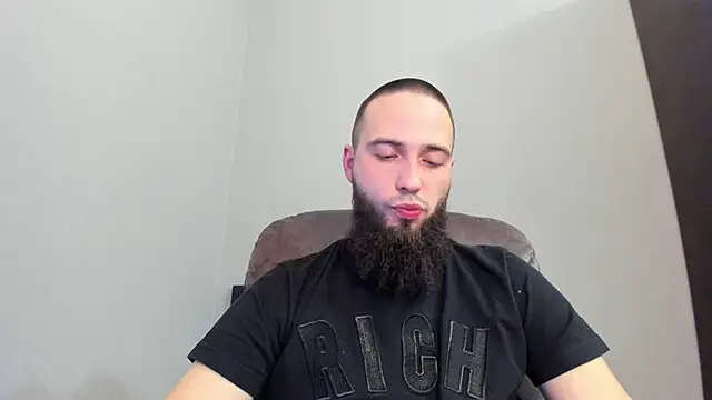 A              online show from February 2025 06:55:01 PM