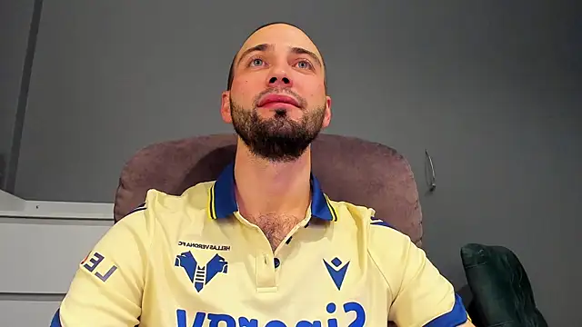 A              online show from November 2025 12:55:01 PM