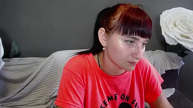 NinaFlawlees online show from September 2025 11:56:02 AM