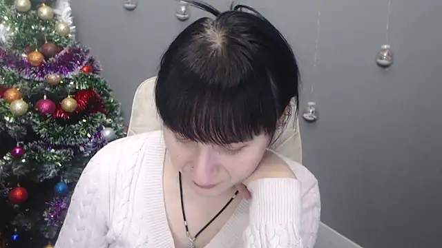 NinaFlawlees online show from December 2025 01:07:01 PM