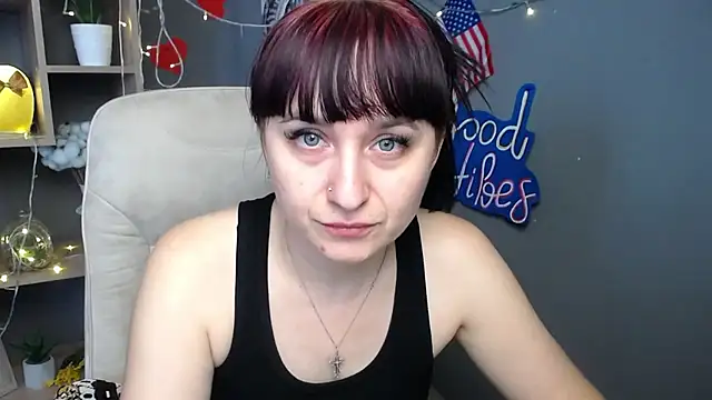 Snapshot of NinaFlawlees chatting on July 2026 06:27:01 AM NinaFlawlees online show from July 2026 06:27:01 AM