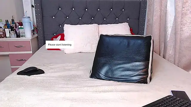 Snapshot of CanndyBrunett chatting on February 2026 08:38:01 PM CanndyBrunett online show from February 2026 08:38:01 PM