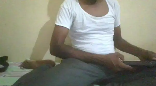 Snapshot of robinsan1010 chatting on March 2025 03:12:02 PM robinsan1010 online show from March 2025 03:12:02 PM