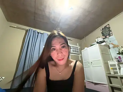 Msyensmith online show from June 2026 10:03:02 AM