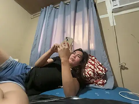 Msyensmith online show from July 2026 11:04:01 PM