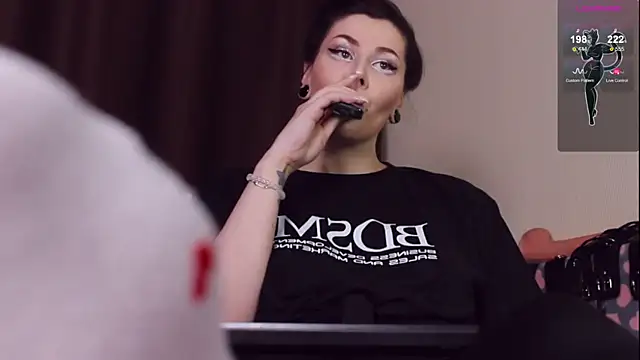 Luna Blake online show from February 2025 04:14:02 PM