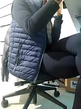 AmGuy23 online show from January 2025 12:52:01 PM