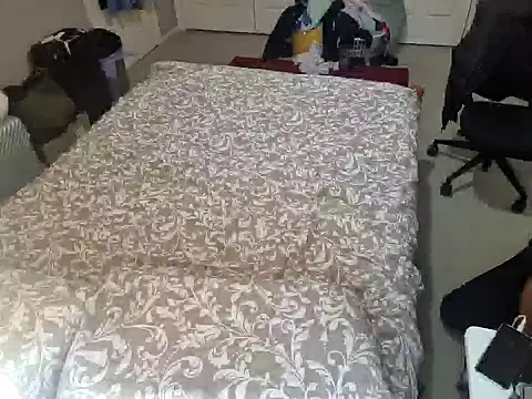 AmGuy23 online show from February 2025 12:48:01 AM