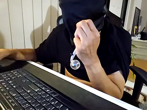 AmGuy23 online show from March 2025 03:51:02 PM