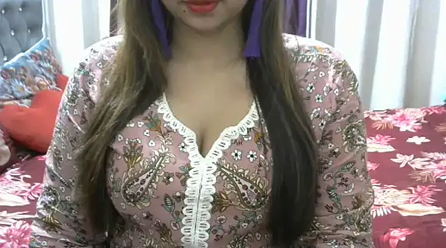 cutebengaligirl online show from March 2025 08:32:02 PM