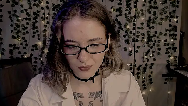 risha laas online show from February 2025 08:24:01 PM