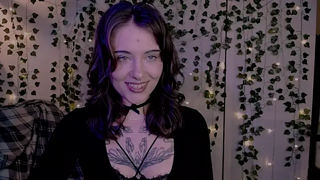 risha laas online show from September 2025 08:12:02 PM