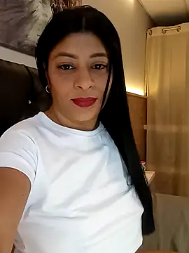 Lashmy111 online show from October 2025 05:28:02 AM