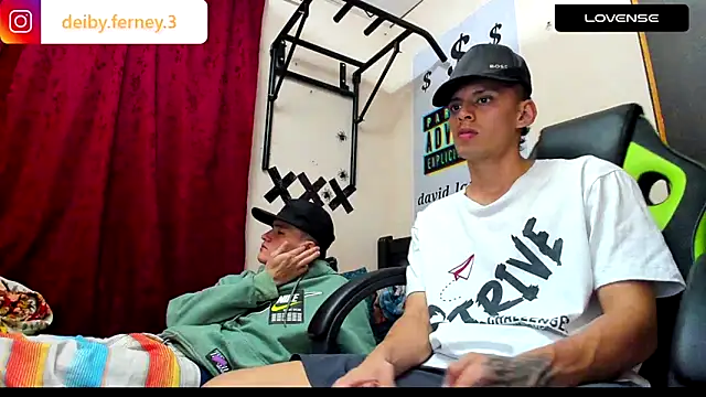 Snapshot of davidlatin66 chatting on December 2024 04:23:02 AM davidlatin66 online show from December 2024 04:23:02 AM