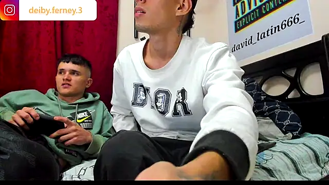 Snapshot of davidlatin66 chatting on January 2025 03:51:01 AM davidlatin66 online show from January 2025 03:51:01 AM