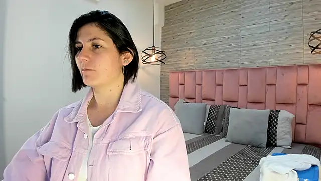 SarahDeyvis online show from February 2025 01:46:02 PM