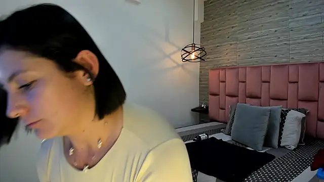 SarahDeyvis online show from February 2025 05:17:02 PM