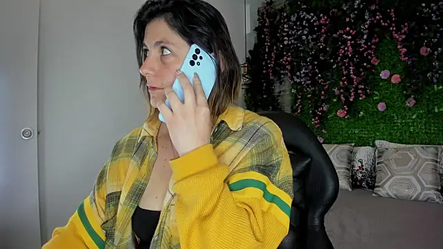 SarahDeyvis online show from February 2026 01:10:01 PM